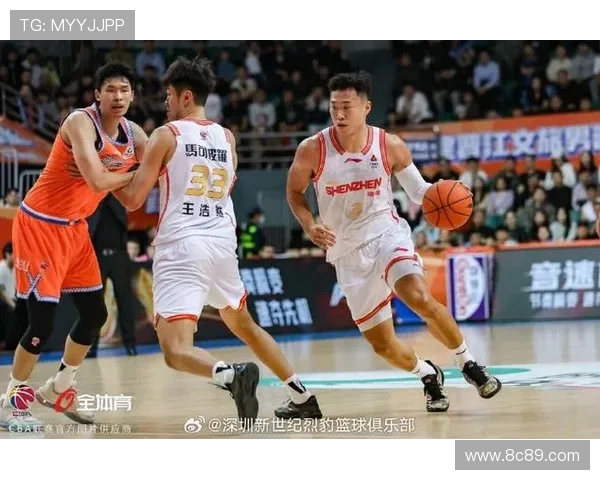 深圳险胜新疆豪取10连胜 贺希宁32分